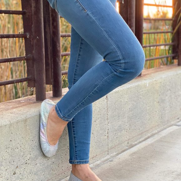 Over the Rainbow Storehouse Flats - Picture 7 of 9